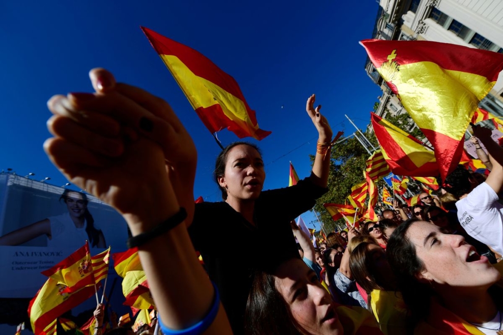 Supporters of Spanish Unity Flood Barcelona’s Streets