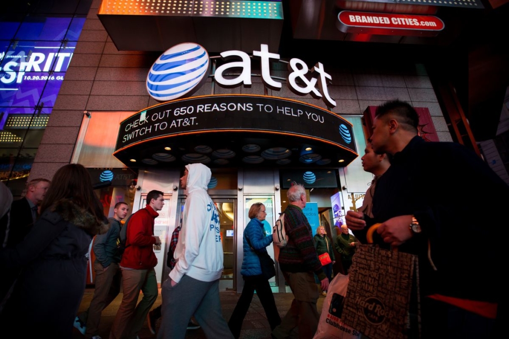 U.S. Is Said to Suggest Ways AT&T Could Win Time Warner Approval