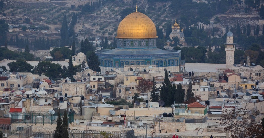 U.S. to Recognize Jerusalem as Israel’s Capital, Trump Says, Alarming Middle East Leaders