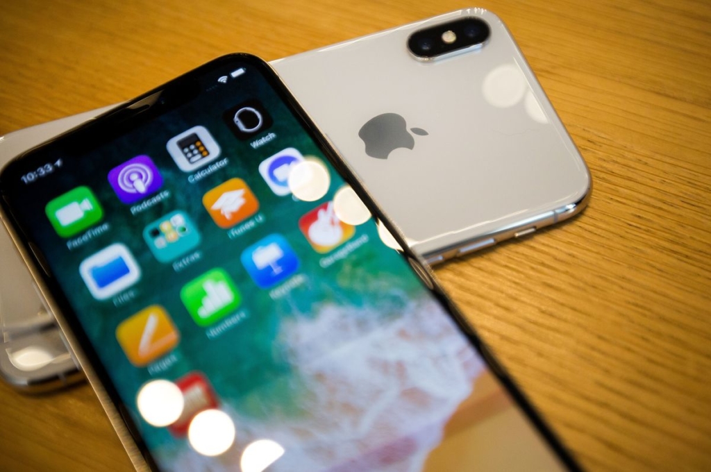 Apple Says All Macs, iPhones and iPads Exposed to Chip Security Flaws