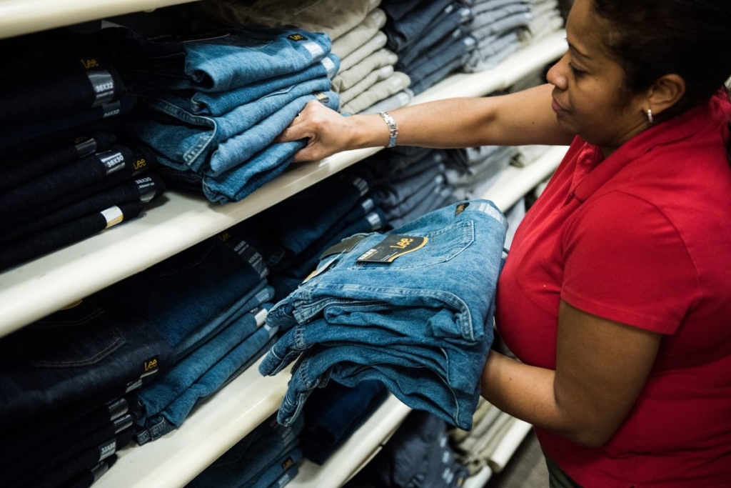 EU Threatens Iconic U.S. Brands After Trump Opens Door to Trade War