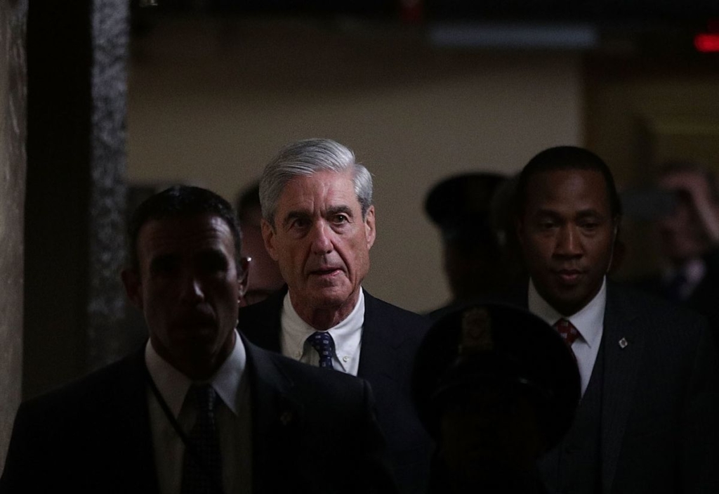Trump-Mueller Showdown Looms as Lawyer Urges End to Russia Probe