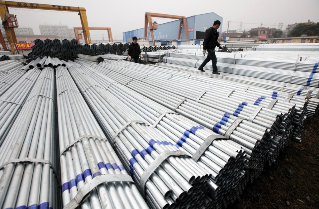 Trump Veers Into Uncharted Trade Territory as China Waits