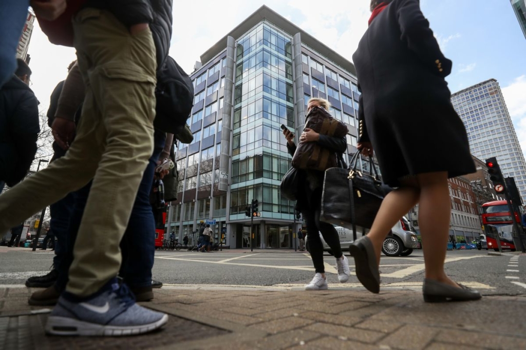 Cambridge Analytica Shuts All Operations After Facebook Scandal