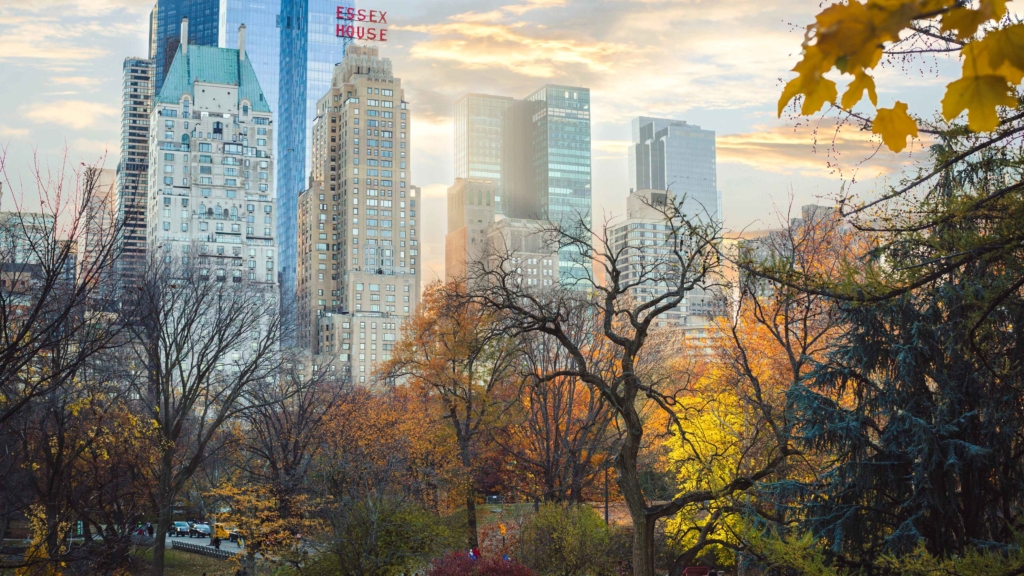 https://cache.marriott.com/marriottassets/marriott/NYCEX/nycex-exterior-0125-hor-wide.jpg
