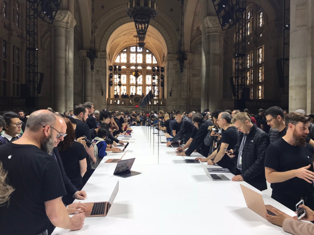 Typing In Hell: A Laptop Lover’s Guide to the New MacBook Air and iPad Pro