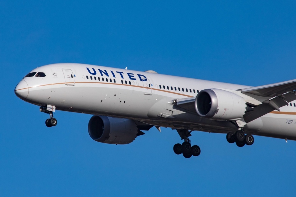 Passengers on a United Flight Were Stranded on a Freezing Plane for Over 14 Hours