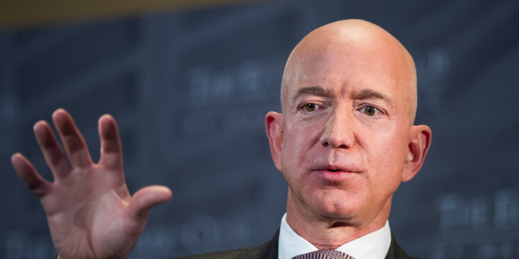 The brother of Jeff Bezos’ lover is allegedly the one who gave The National Enquirer the Amazon CEO’s private texts