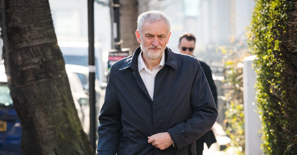 Labour Party Leader, Under Pressure, Backs a New Brexit Referendum