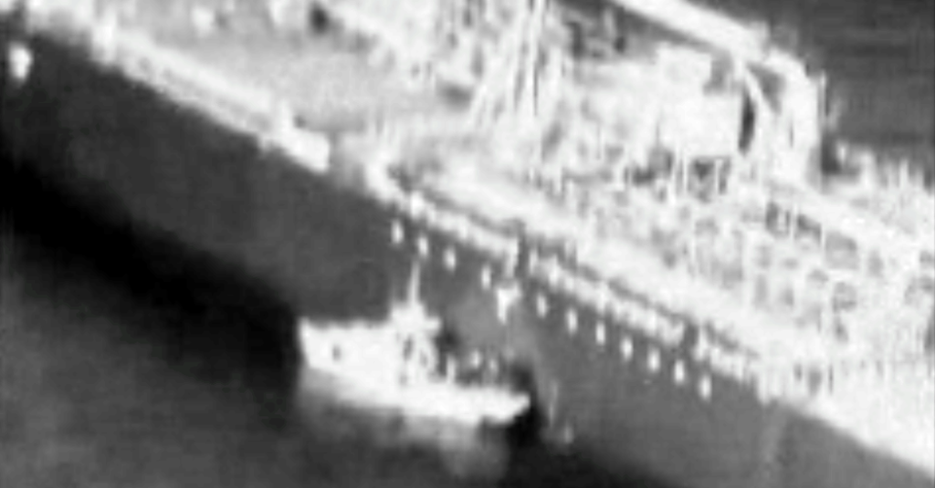 Trump Accuses Iran in Explosions That Crippled Oil Tankers