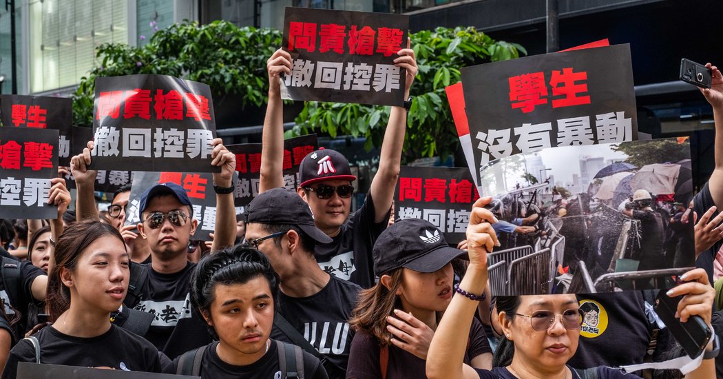 Hong Kong Protest Live Updates: Massive Turnout Reflects Distrust of Leaders