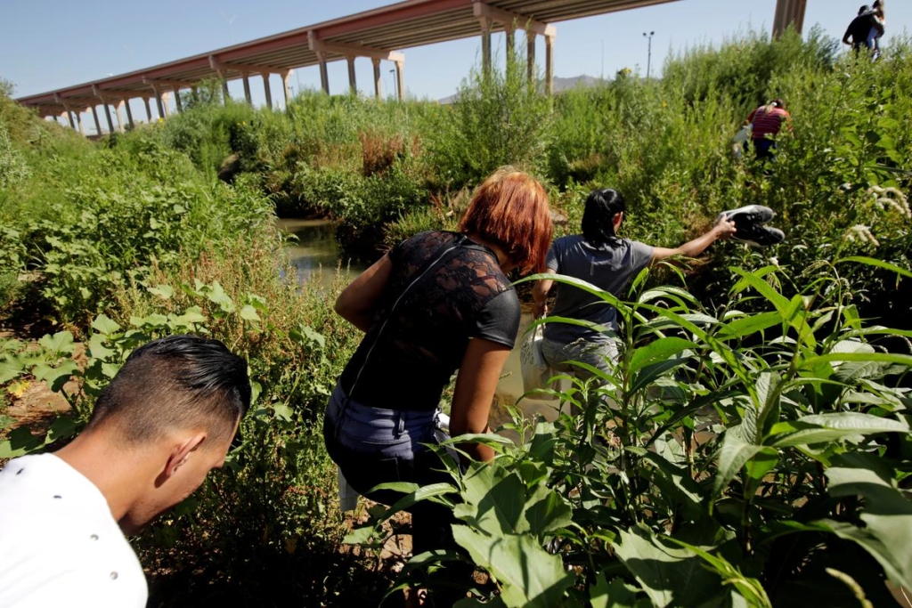 U.S. ramps up returns of asylum seekers to Mexico, adding Cubans