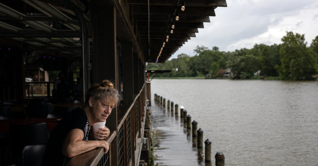 Still Menaced by Flooding, Louisiana Dodges a Storm’s Worst Blows