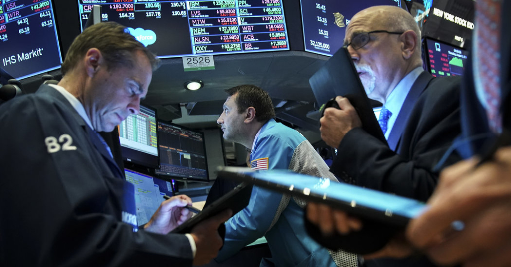 Spiraling Trade Tensions Threaten Economy as Trump Pressures China