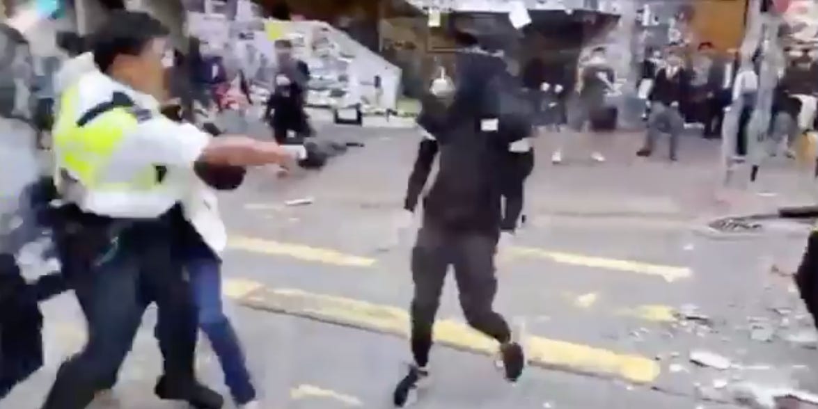 Hong Kong police shoot protesters at point-blank range in clashes – Business Insider Hong Kong police shoot protesters at point-blank range in clashes – Business Insider