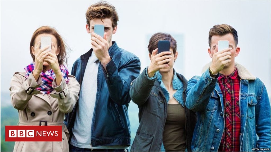 Young people ‘panicky’ when denied mobile phones