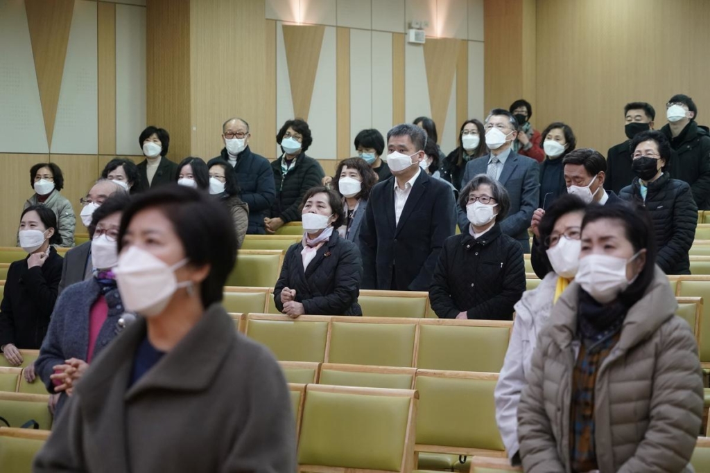South Korea on highest alert against coronavirus as virus cases soar