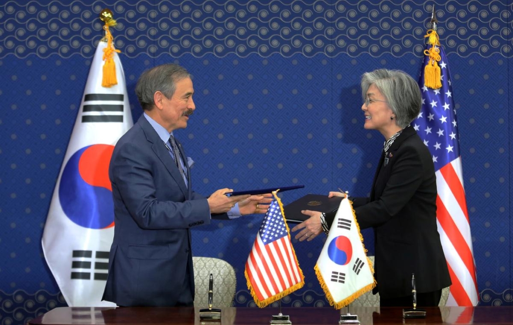 Exclusive: U.S. ambassador to South Korea is discussing plans to resign – sources