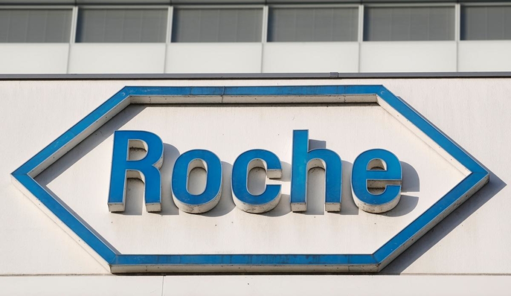 Roche wins U.S. nod for COVID-19 antibody test, aims to boost output