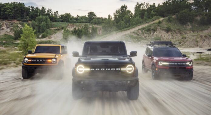 Ford brings back the Bronco SUV with a dizzying array of options Ford brings back the Bronco SUV with a dizzying array of options