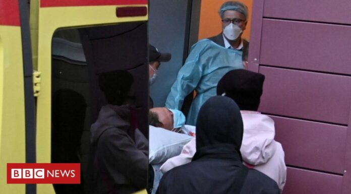 Alexei Navalny starts journey to Germany Alexei Navalny starts journey to Germany