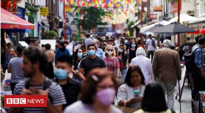 UK at ‘critical point’, top scientists to warn UK at ‘critical point’, top scientists to warn