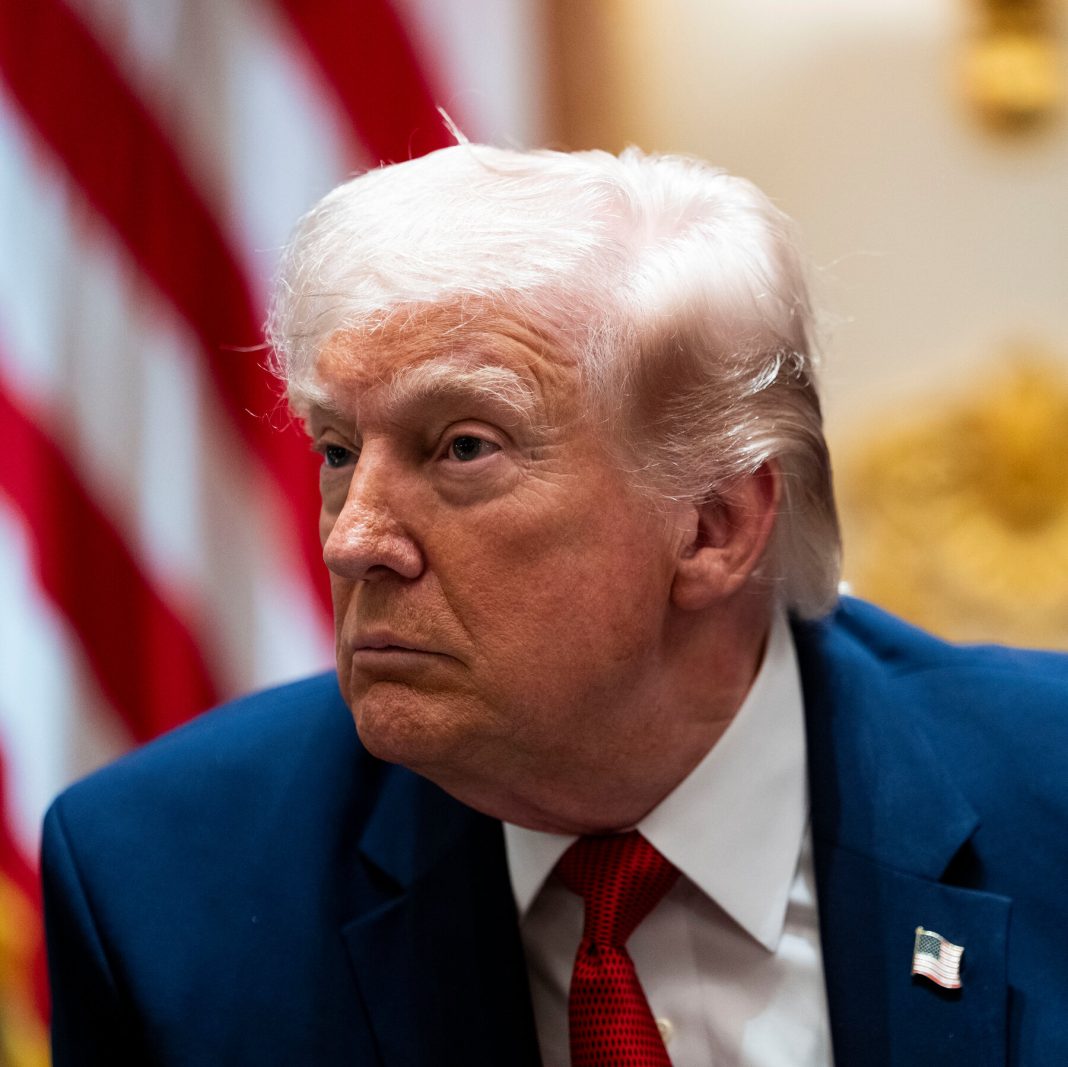 trump-directs-officials-to-pay-all-dhs.-employees