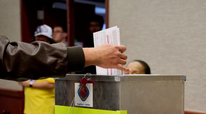 Fact-Checking Republicans’ Misleading Claims About Mail-In Ballots and Fraudulent Voting fact-checking-republicans’-misleading-claims-about-mail-in-ballots-and-fraudulent-voting