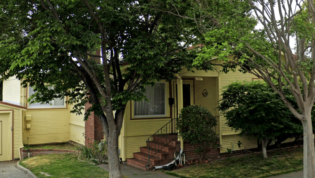 why-adorable-home-has-been-covered-in-cryptic-graffiti-—-as-neighbors-speak-out why-adorable-home-has-been-covered-in-cryptic-graffiti-—-as-neighbors-speak-out