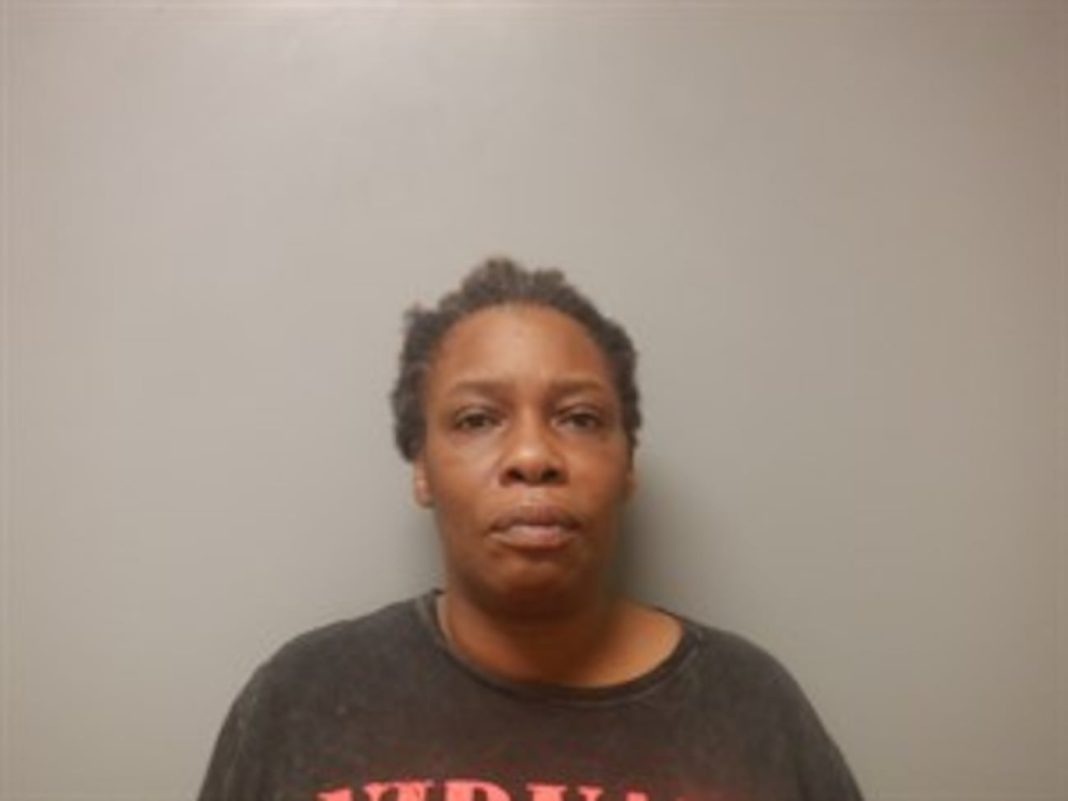 arkansas-woman-jailed-after-refusing-to-return-nearly-$20k-she-was-mistakenly-paid-to-her-employer:-police arkansas-woman-jailed-after-refusing-to-return-nearly-$20k-she-was-mistakenly-paid-to-her-employer:-police