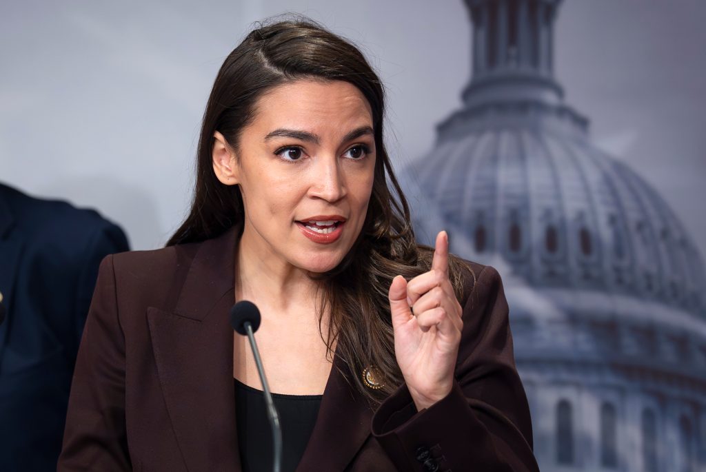 aoc-publicly-humiliates-her-former-aide-running-for-nancy-pelosi’s-seat