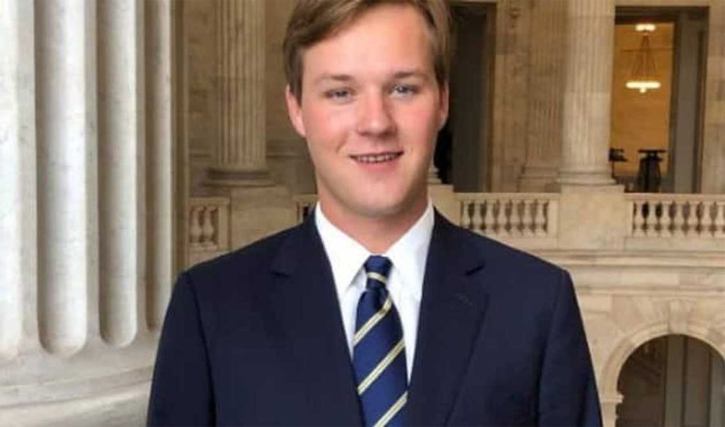 tucker-carlson’s-son-exits-jd-vance’s-press-team-amid-escalating-feud-between-dad,-trump