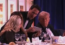 Mentalist Oz Pearlman reveals the trick he was performing at the WHCD before shots rang out mentalist-oz-pearlman-reveals-the-trick-he-was-performing-at-the-whcd-before-shots-rang-out