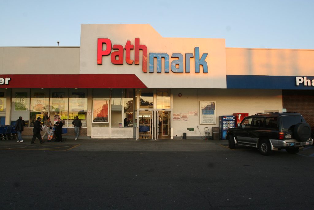 supermarket-staple-pathmark-returns-to-long-island-with-new-streamlined-concept