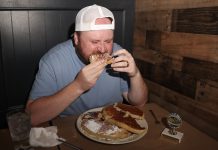 Exclusive | Diners can’t eat 4 monster pizza-sized pancakes in 18 minutes in viral Long Island challenge exclusive-|-diners-can’t-eat-4-monster-pizza-sized-pancakes-in-18-minutes-in-viral-long-island-challenge