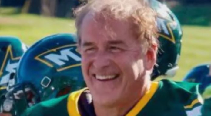 Retired businessman, 60, who beat stage 4 cancer joins D-III college football team as freshman walk-on retired-businessman,-60,-who-beat-stage-4-cancer-joins-d-iii-college-football-team-as-freshman-walk-on
