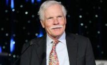 Ted Turner: CNN founder dies at 87 ted-turner:-cnn-founder-dies-at-87
