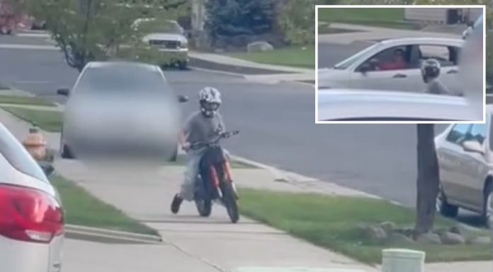 Driver filmed chasing kid down sidewalk is an Army vet who was so drunk she then ‘faceplanted’ in neighbor’s home: report driver-filmed-chasing-kid-down-sidewalk-is-an-army-vet-who-was-so-drunk-she-then-‘faceplanted’-in-neighbor’s-home:-report