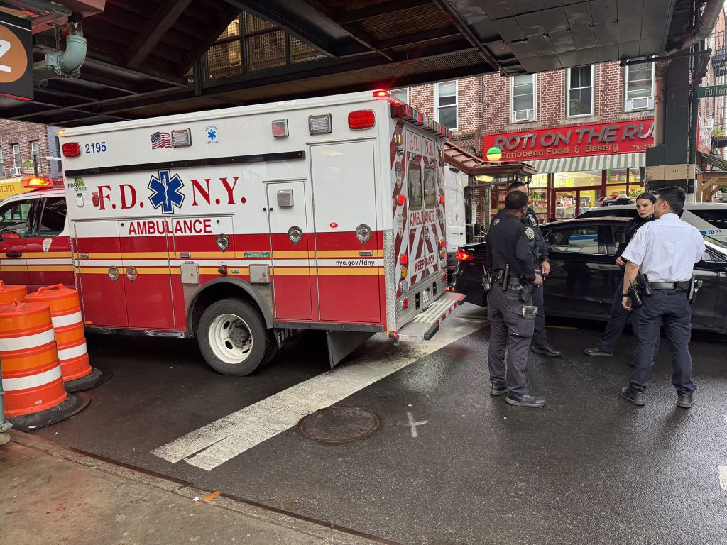 straphanger,-33,-stabbed-multiple-times-in-nyc-subway-attack-—-crazed-attacker-still-on-the-loose:-cops